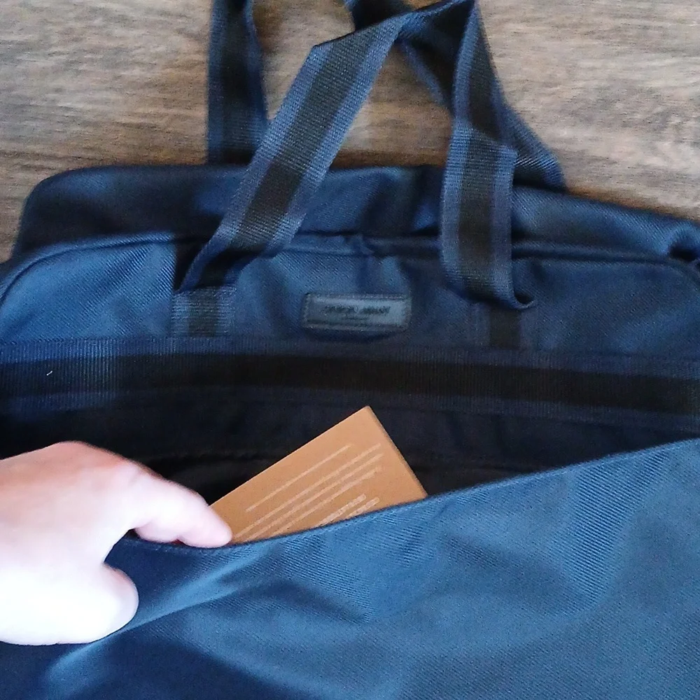 New Giorgio Armani Mens's Travel Bag in Navy.